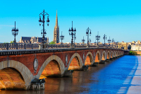 Burdeos, vista de un puente. Fuente: Kulturalia viatges.