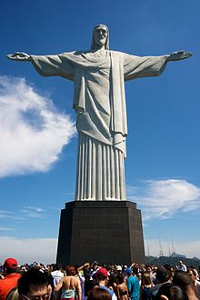 Crist Redemptor. Rio de Janeiro, Brasil. Font: Wikipèdia. Aquesta imatge es va publicar originalment a Flickr per Nico Kaiser a https://www.flickr.com/photos/73084860@N00/5716935049. Va ser revisada el 23 d'agost de 2012 per FlickreviewR i es va confirmar que tenia llicència sota els termes del cc-by-2.0.