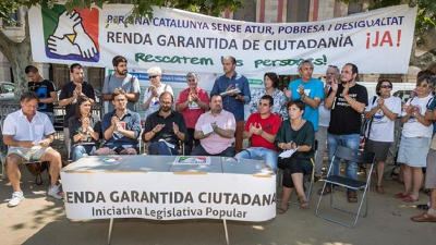 Per una renda garantida de Ciutadania al Parlament. Foto: Enric Català. Per una renda garantida de Ciutadania al Parlament. Foto: Enric Català.