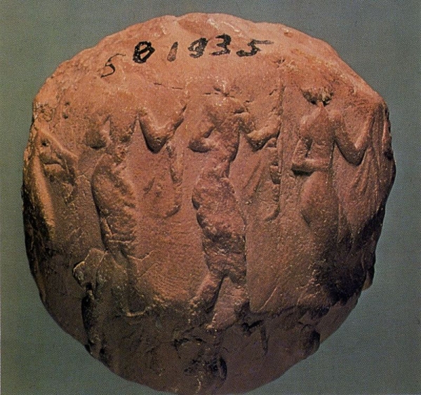 Bulla bearing cylinder seal impression of  figures.