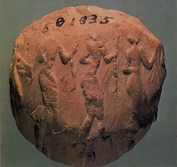 Bulla bearing cylinder seal impression of figures.