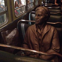 Monumento a Rosa Parks. Foto: Lexi Timme.