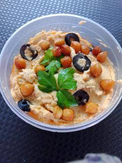 Foto: Humus con garbanzos tostados especiados. Fuente: Veganitza't.